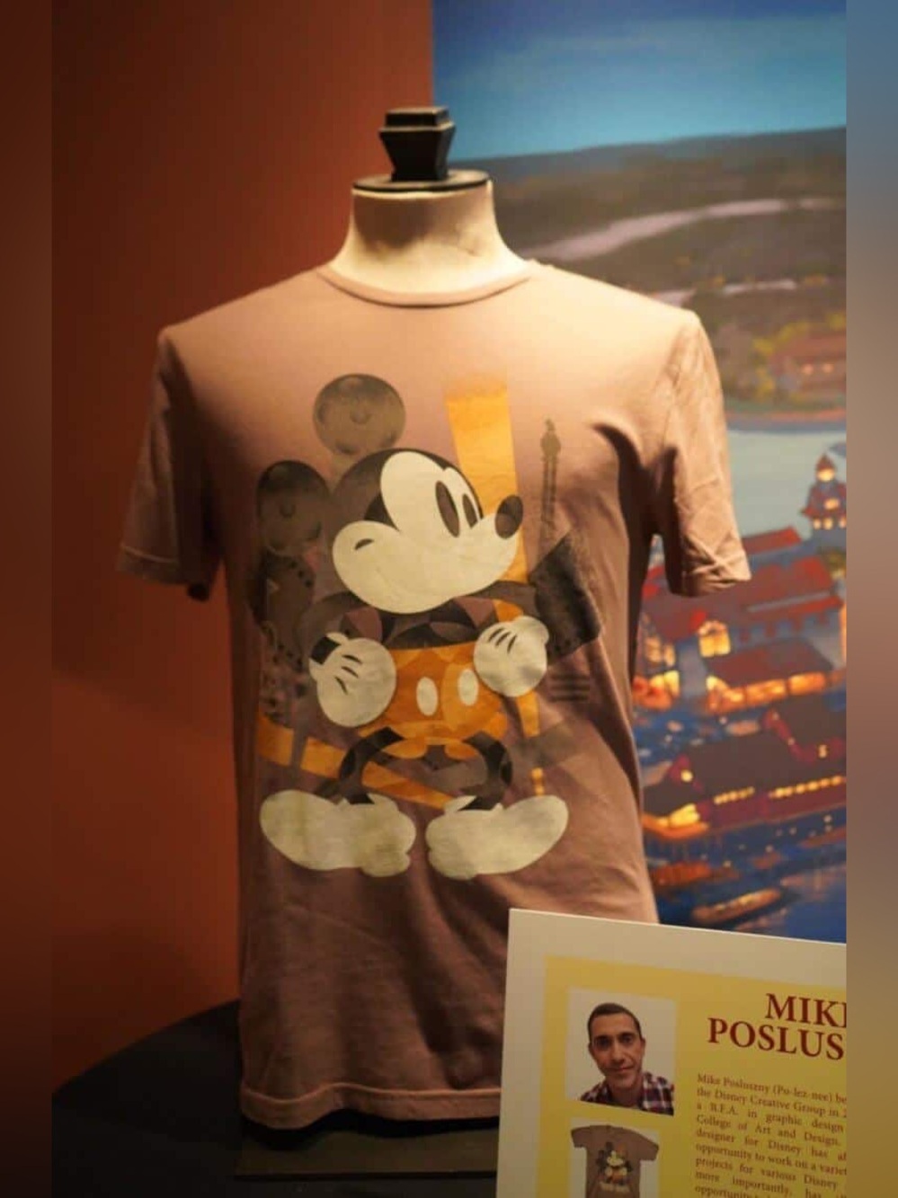 NEW DISNEY PARKS MICKEY MOUSE ARTIST SERIES SHIRT LARGE UNISEX BY MIKE POSLUSZNY